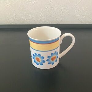 Villeroy & Boch Blue and Yellow Floral Mug- Twist Dora